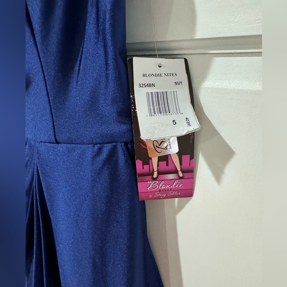 Mini dress - Picture 4 of 6